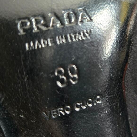 Prada Camoscio Y2K Spring 2008 Archive Suede Wave Scallop Trim Pumps IT 39 US 9 - Picture 10 of 10